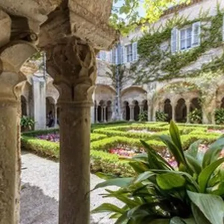 En Provence Piscine Au Calme Entre Arles Nimes Avignon فيلة بوكير